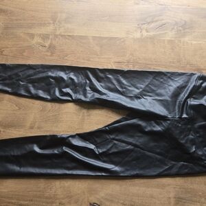 White House Black Market Men's Sleek Black Pants